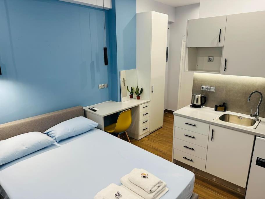 Blue Suite At Piraeus Port Exteriör bild